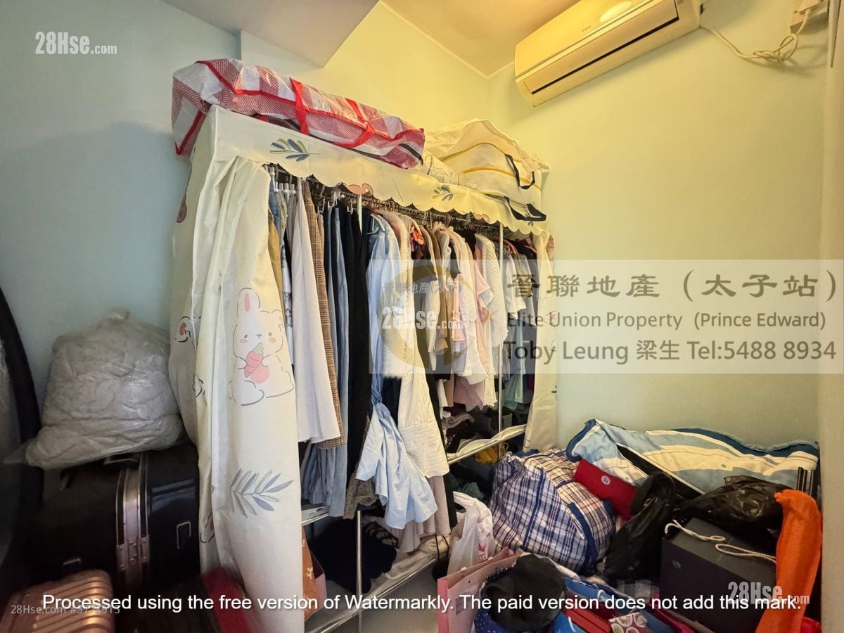 Lee Shing Building Sell 3 Bedrooms , 1 Bathroom 460 ft²