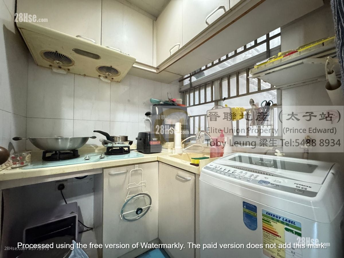 Lee Shing Building Sell 3 Bedrooms , 1 Bathroom 460 ft²