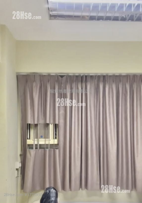 汉口中心 售盘 3 房 , 2 浴室 818 平方尺