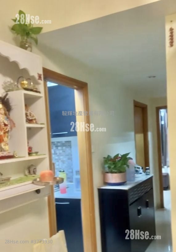 汉口中心 售盘 3 房 , 2 浴室 818 平方尺