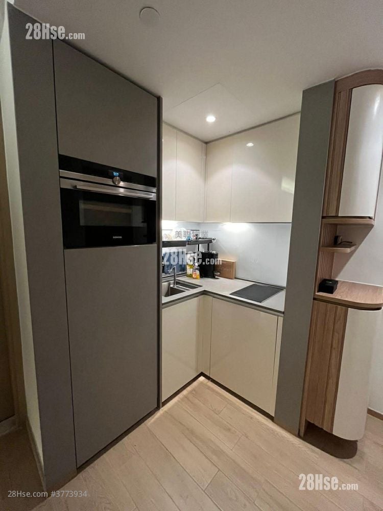 LP6 售盘 1 房 , 1 浴室 348 平方尺