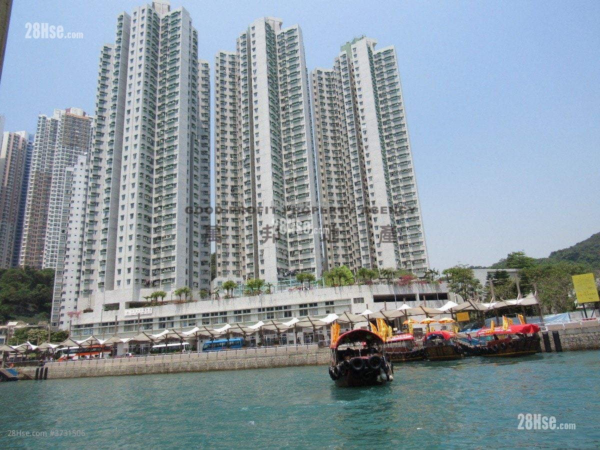 Ocean Court Sell 2 Bedrooms , 1 Bathroom 481 ft²