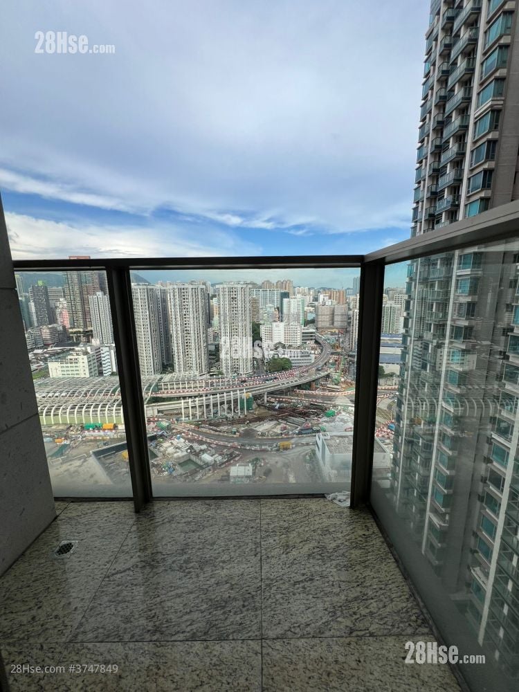 The Coronation Sell 2 Bedrooms , 1 Bathroom 601 ft²