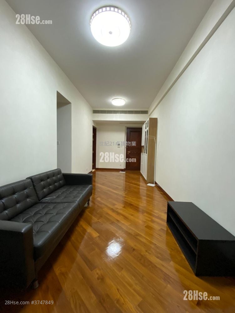 The Coronation Sell 2 Bedrooms , 1 Bathroom 601 ft²