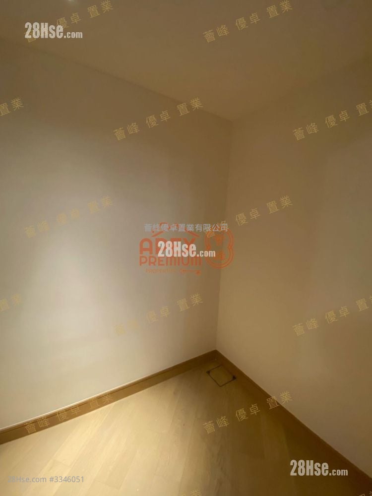 Double Cove Sell 2 Bedrooms , 1 Bathroom 496 ft²