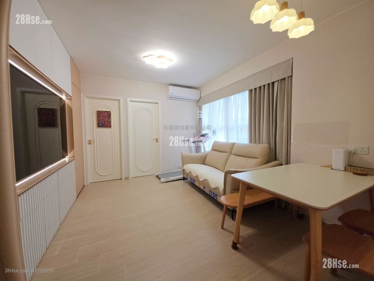 Kam Lung Mansion Sell 2 Bedrooms , 1 Bathroom 431 ft²