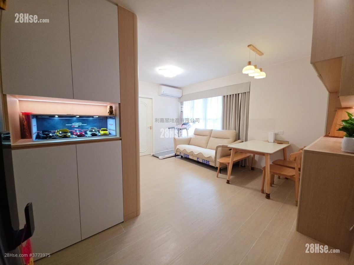 Kam Lung Mansion Sell 2 Bedrooms , 1 Bathroom 431 ft²