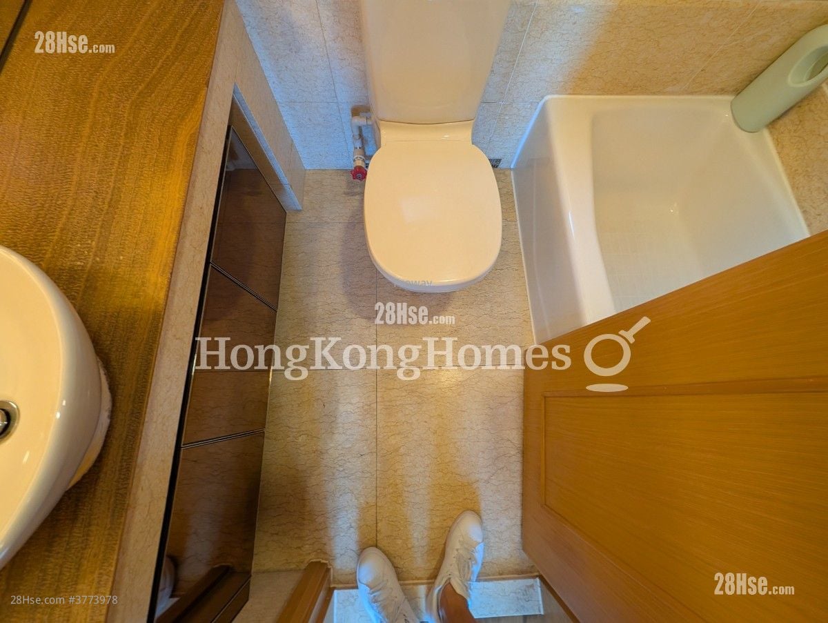 君汇港 售盘 3 房 , 1 浴室 541 平方尺