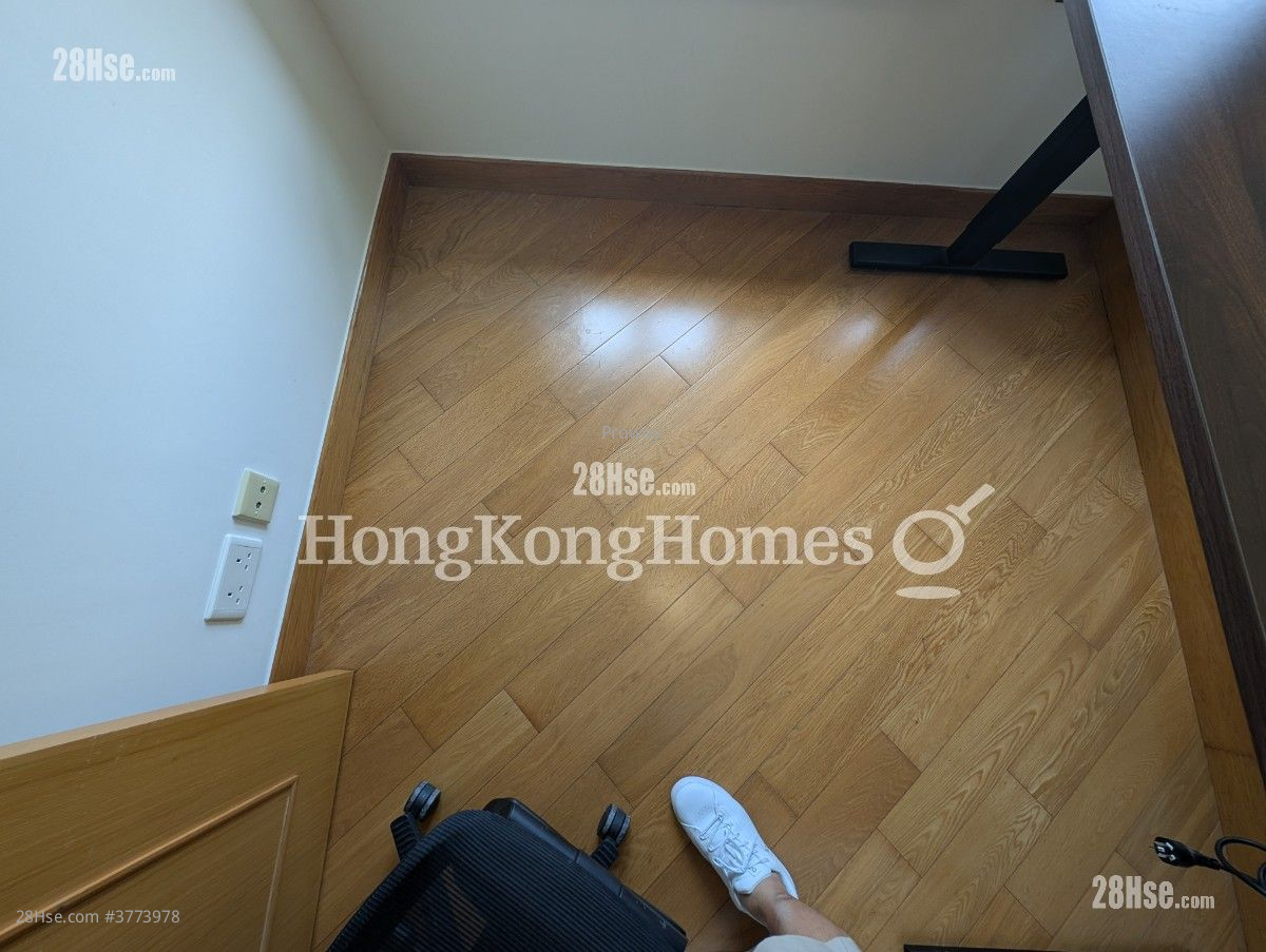 君汇港 售盘 3 房 , 1 浴室 541 平方尺