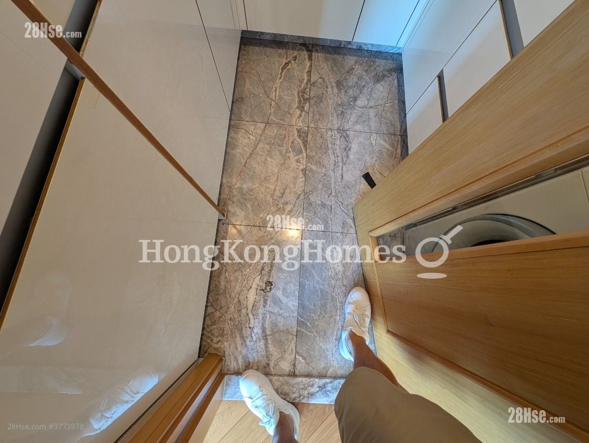 君汇港 售盘 3 房 , 1 浴室 541 平方尺