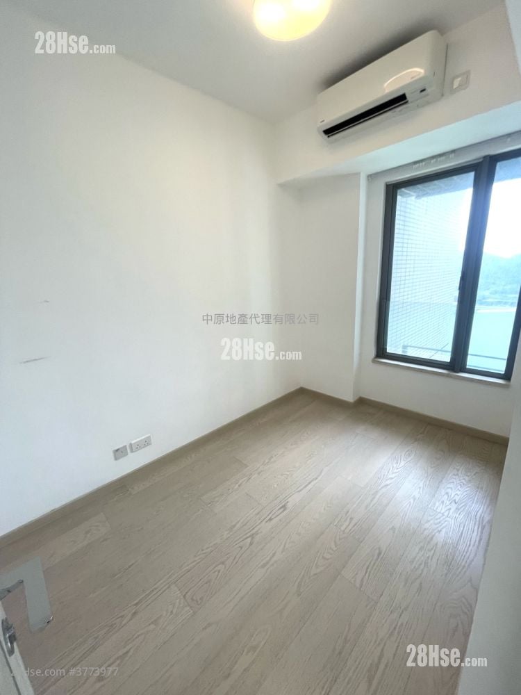 Sea To Sky Sell 2 Bedrooms 481 ft²