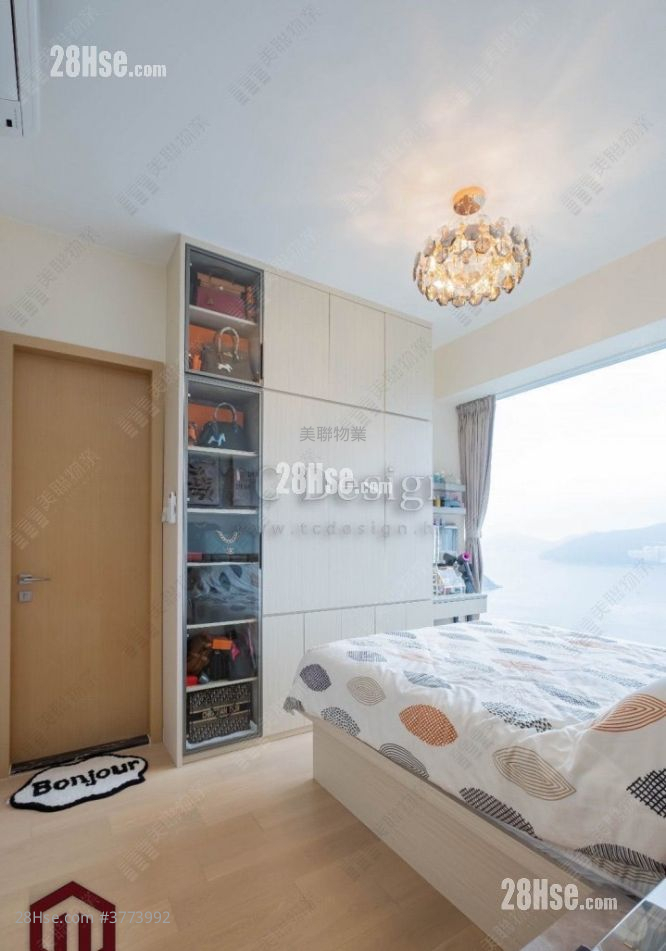 Ocean Marini Sell 4 Bedrooms 1,062 ft²