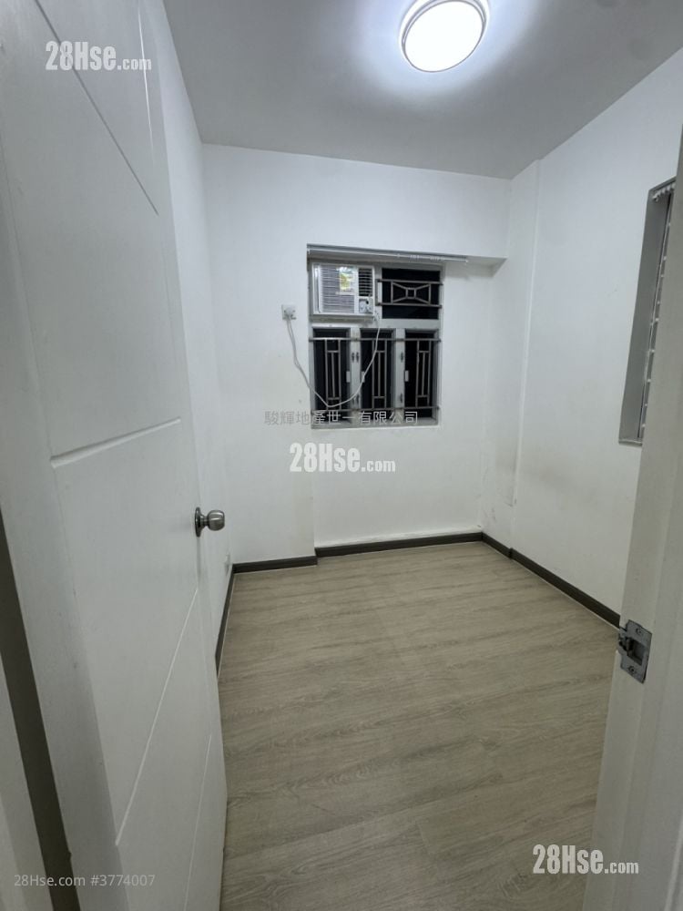 利丰大厦 售盘 2 房 , 1 浴室 380 平方尺