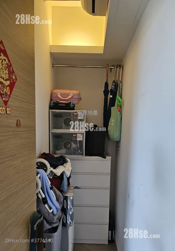 峻峦 售盘 3 房 714 平方尺