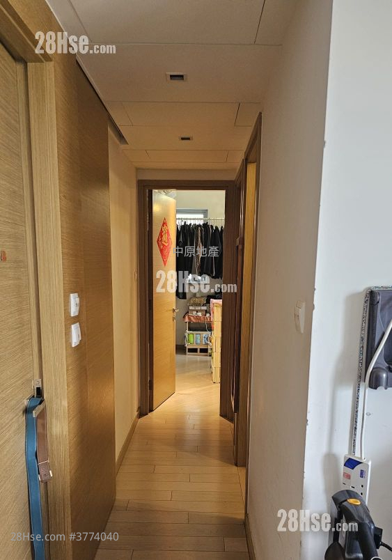 峻峦 售盘 3 房 714 平方尺