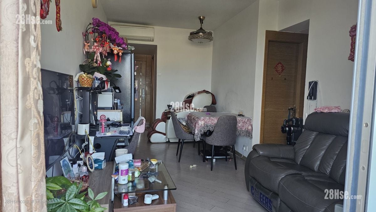 峻峦 售盘 3 房 714 平方尺