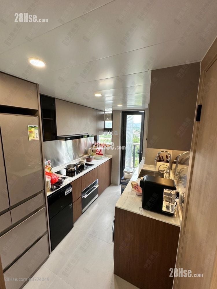 Park Signature Sell 3 Bedrooms 786 ft²