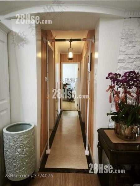 Whampoa Garden Sell 3 Bedrooms 825 ft²