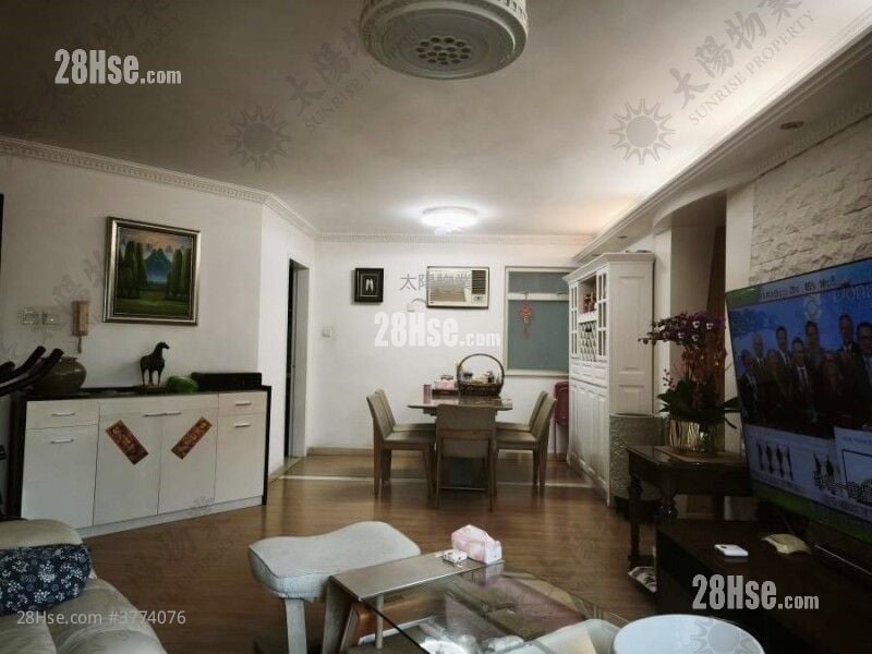 Whampoa Garden Sell 3 Bedrooms 825 ft²