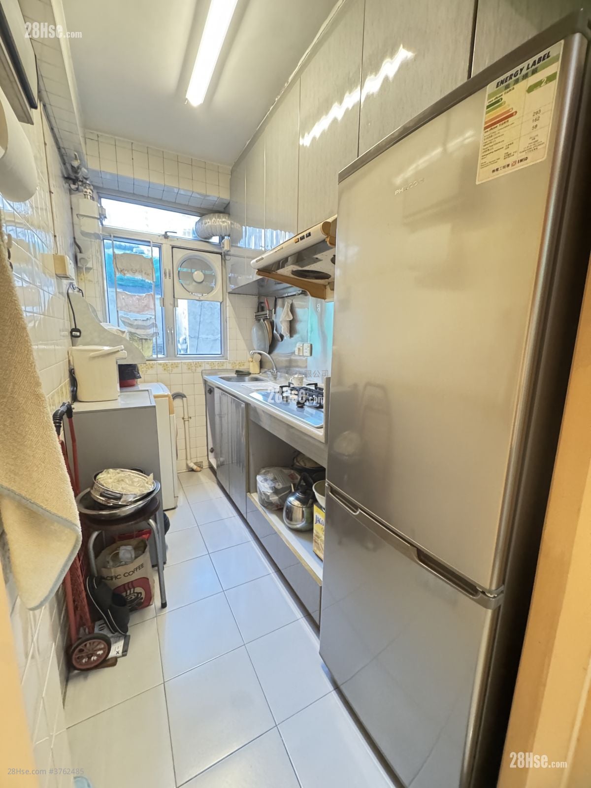 Yuen Fai Court Sell 2 Bedrooms , 1 Bathroom 351 ft²