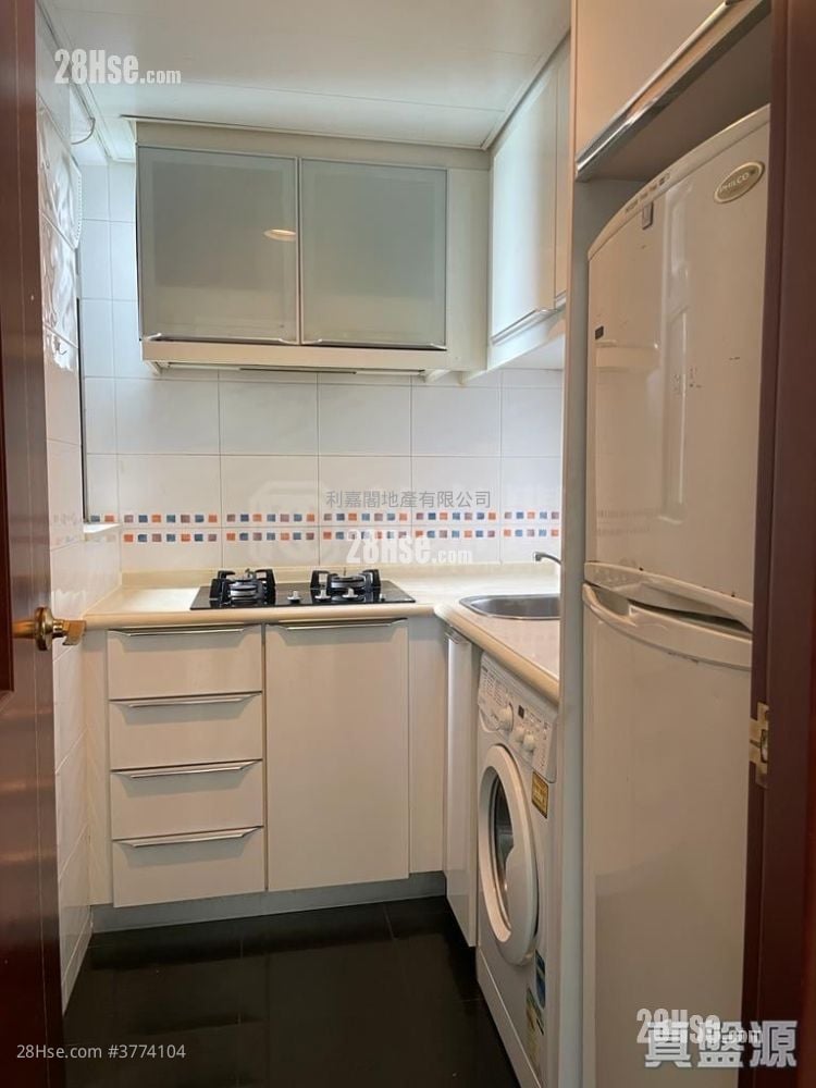 The Merton Sell 2 Bedrooms , 1 Bathroom 482 ft²