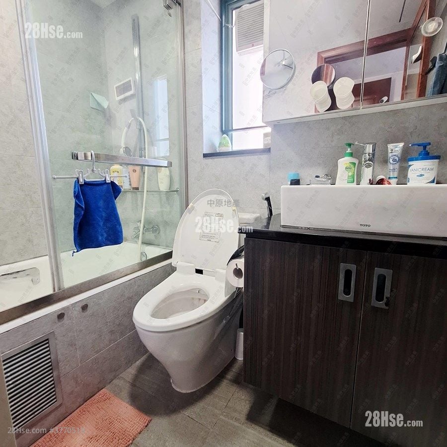 维港湾 售盘 3 房 , 2 浴室 714 平方尺