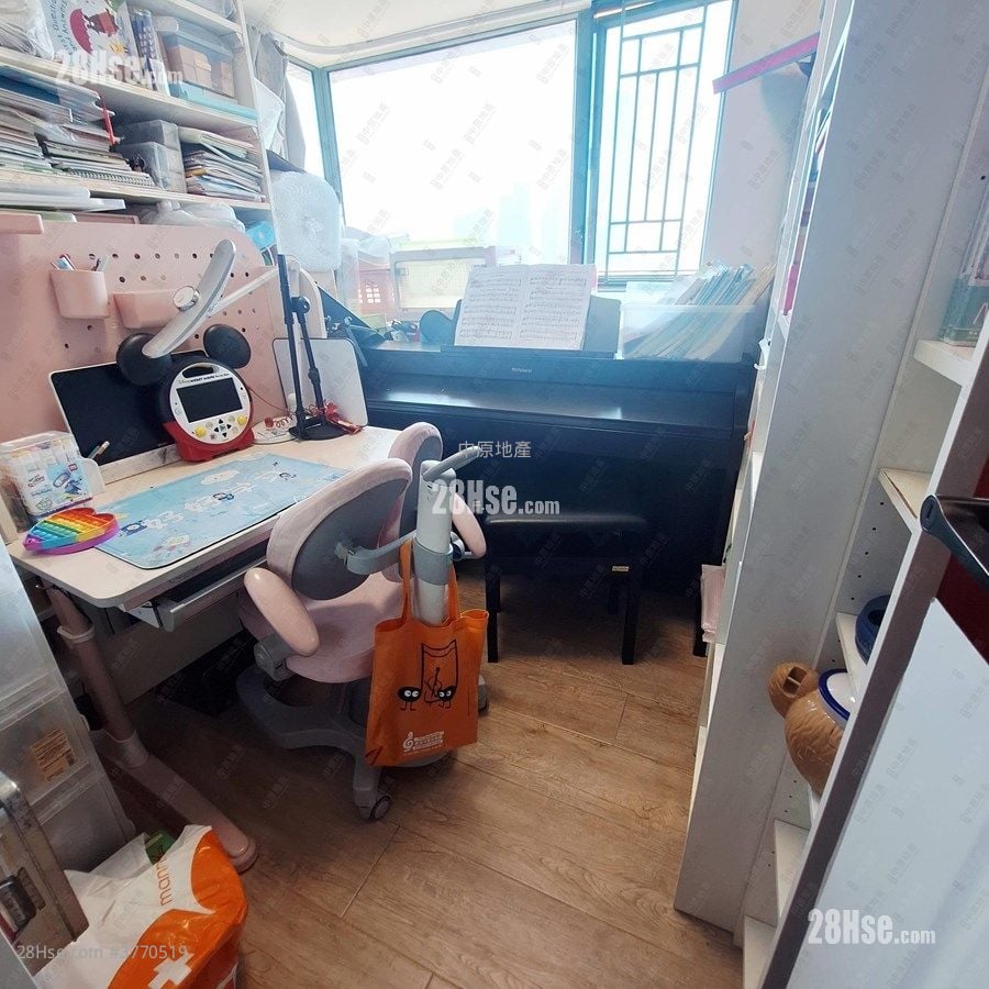 维港湾 售盘 3 房 , 2 浴室 714 平方尺