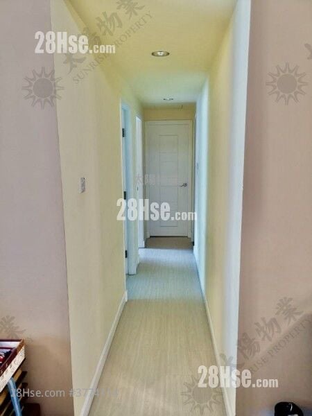 半岛豪庭 售盘 4 房 1,076 平方尺