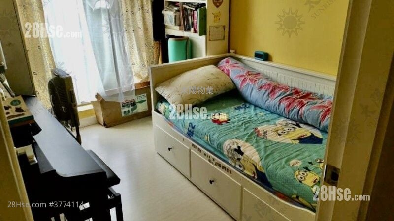 半岛豪庭 售盘 4 房 1,076 平方尺