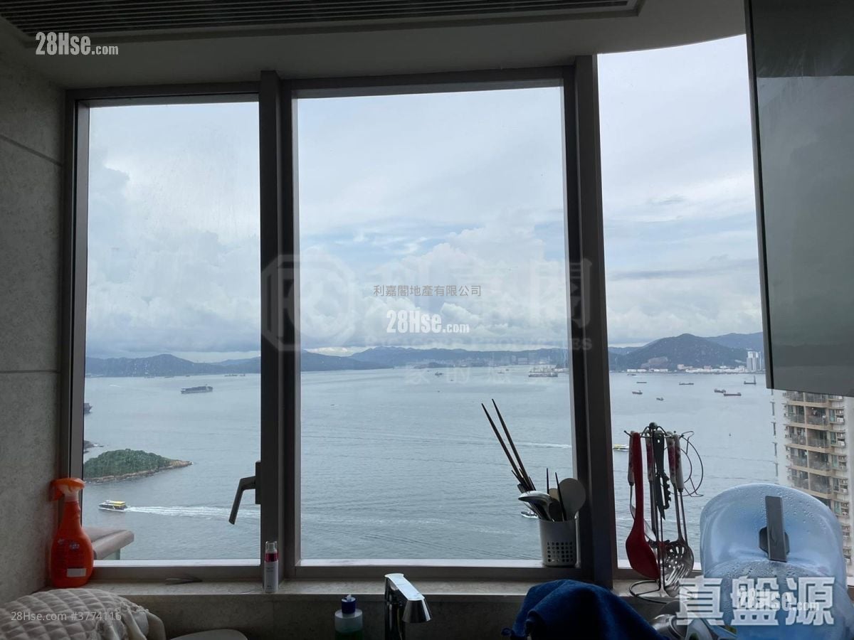 加多近山 售盘 2 房 , 2 浴室 720 平方尺