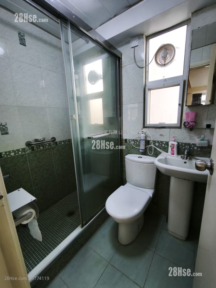 Wealthy Court Sell 2 Bedrooms , 1 Bathroom 344 ft²