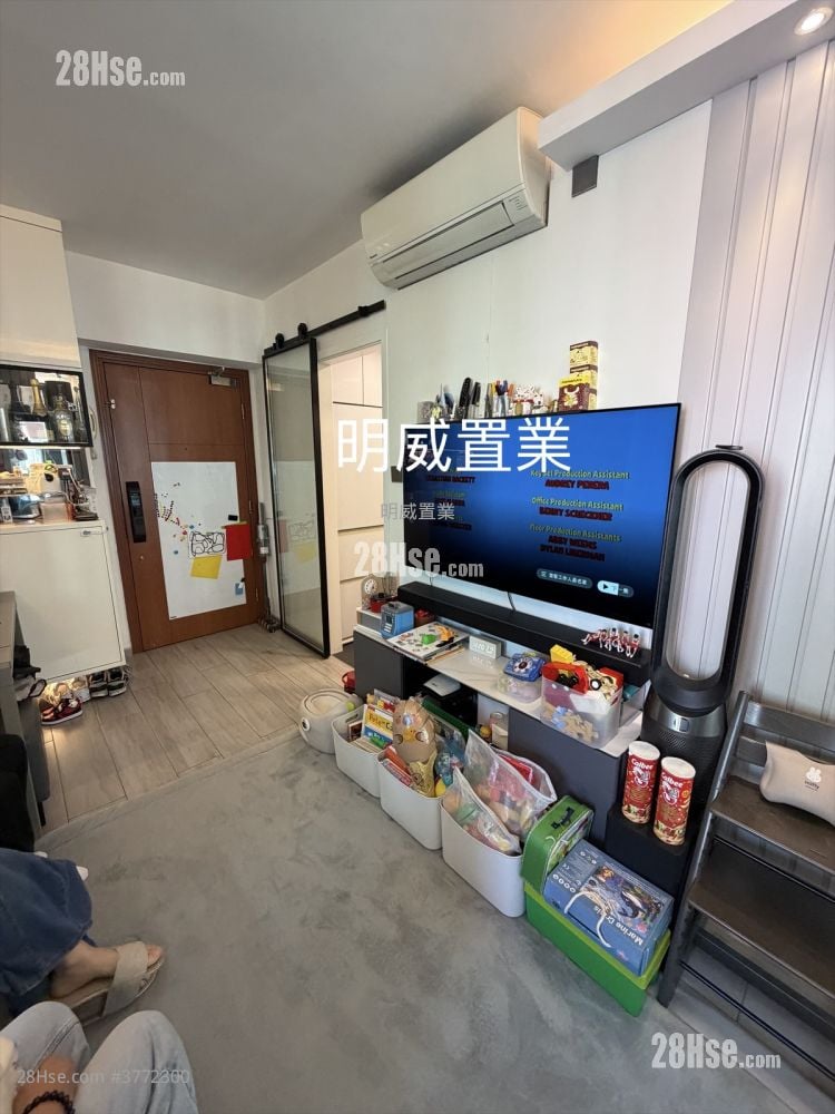 Paradise Square Sell 2 Bedrooms , 1 Bathroom 368 ft²