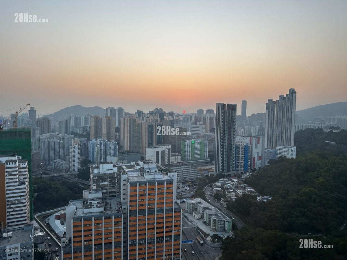 Ning Fung Court Sell 3 Bedrooms 650 ft²