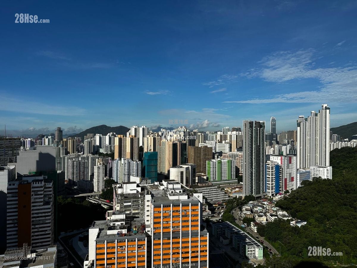 Ning Fung Court Sell 3 Bedrooms 650 ft²