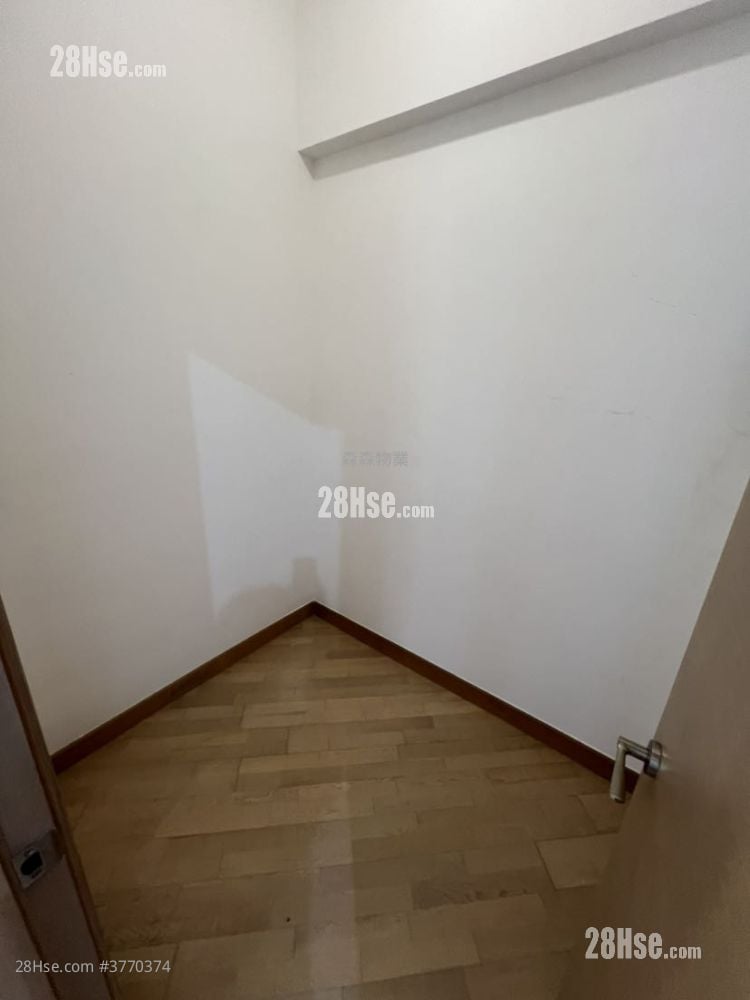 港岛东18 租盘 3 房 , 1 浴室 515 平方尺