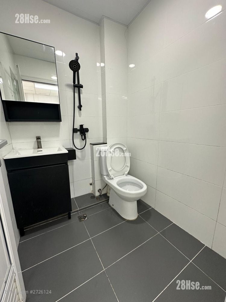 單幢樓房 租盤 開放式間隔 , 1 浴室 384 平方呎