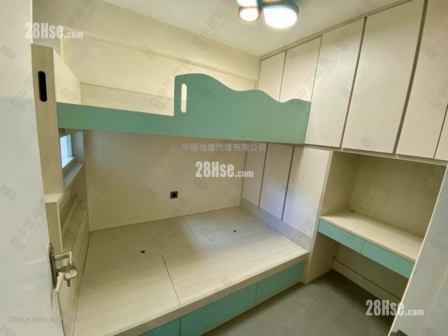 Cheerful Garden Sell 2 Bedrooms , 1 Bathroom 431 ft²