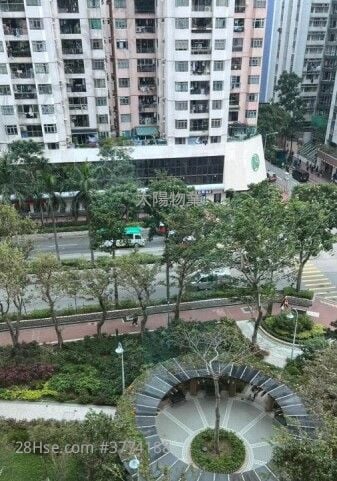 Royal Peninsula Sell 3 Bedrooms 690 ft²