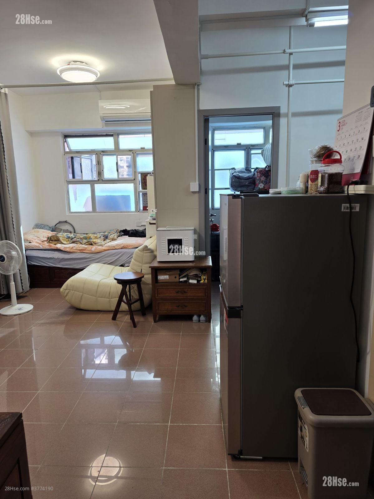 Parkes Mansion Rental 2 Bedrooms , 1 Bathroom 365 ft²