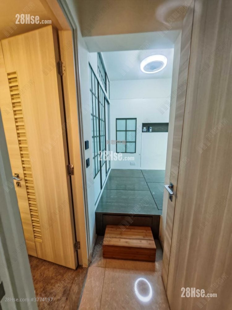 世宙 售盘 3 房 , 2 浴室 646 平方尺