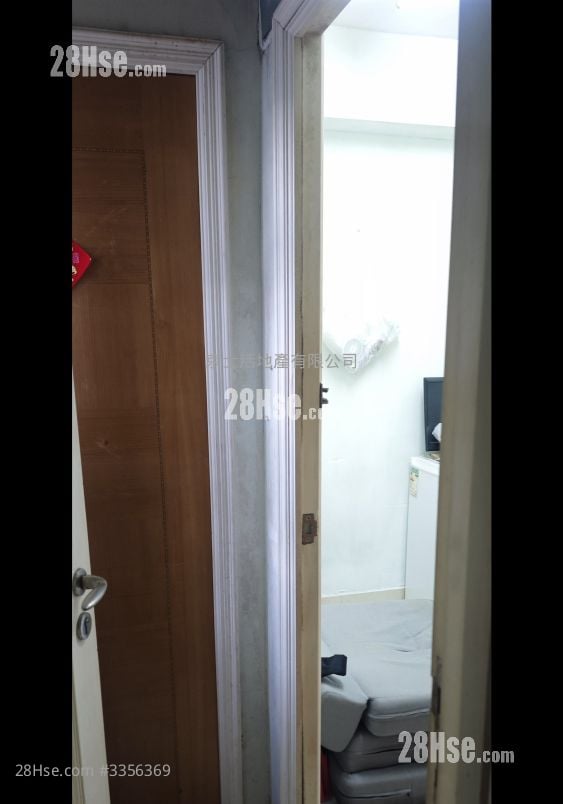Tai Wai Mansion Sell 2 Bedrooms , 2 Bathrooms 273 ft²