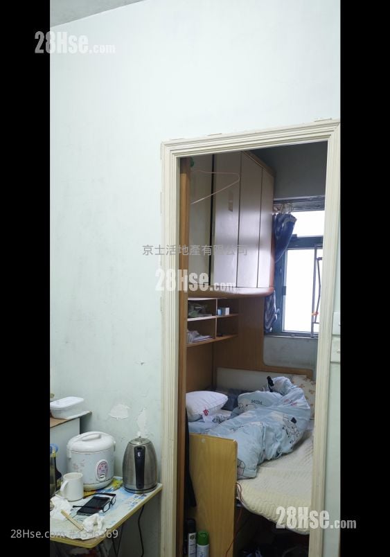 Tai Wai Mansion Sell 2 Bedrooms , 2 Bathrooms 273 ft²
