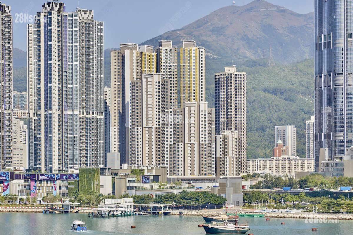 Parc City Sell 3 Bedrooms , 2 Bathrooms 769 ft²