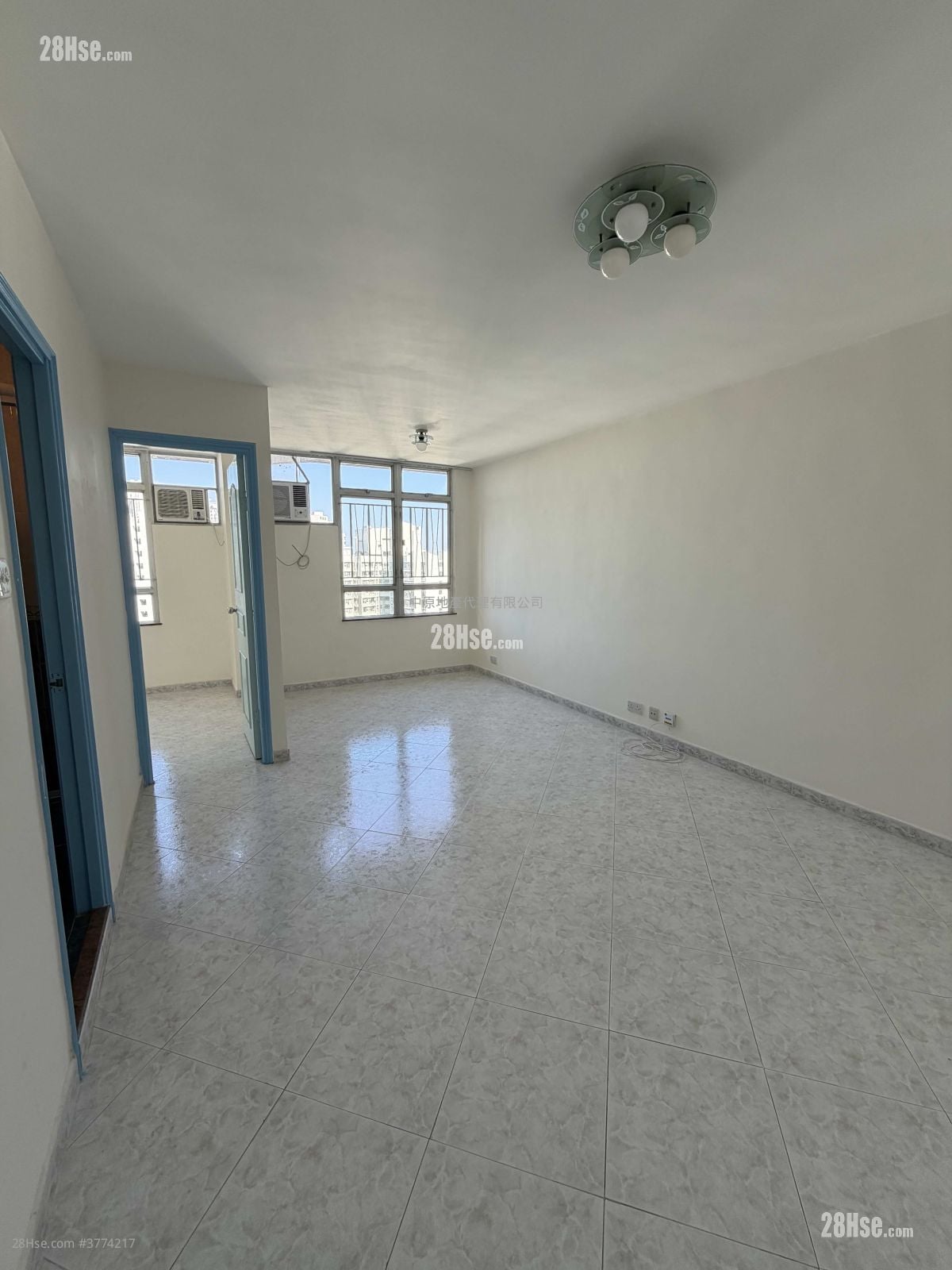 Yu Tung Court Sell 1 Bedroom 426 ft²