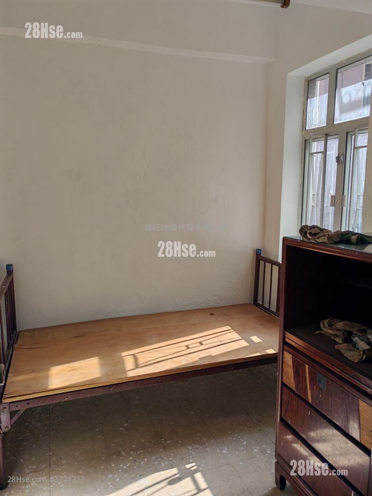 东角楼 售盘 4 房 , 1 浴室 667 平方尺