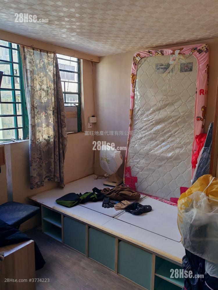 东角楼 售盘 4 房 , 1 浴室 667 平方尺