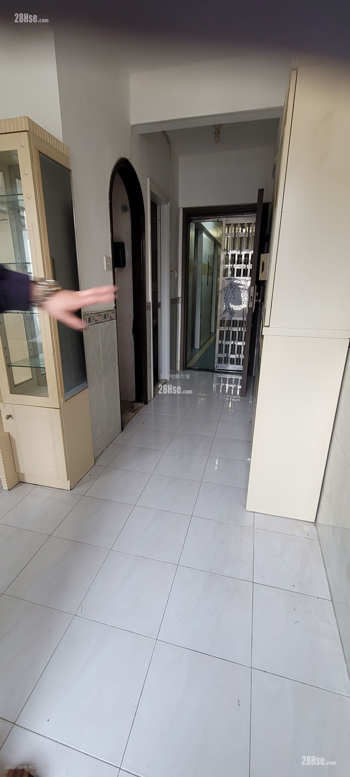 东蔚苑 售盘 2 房 , 1 浴室 318 平方尺