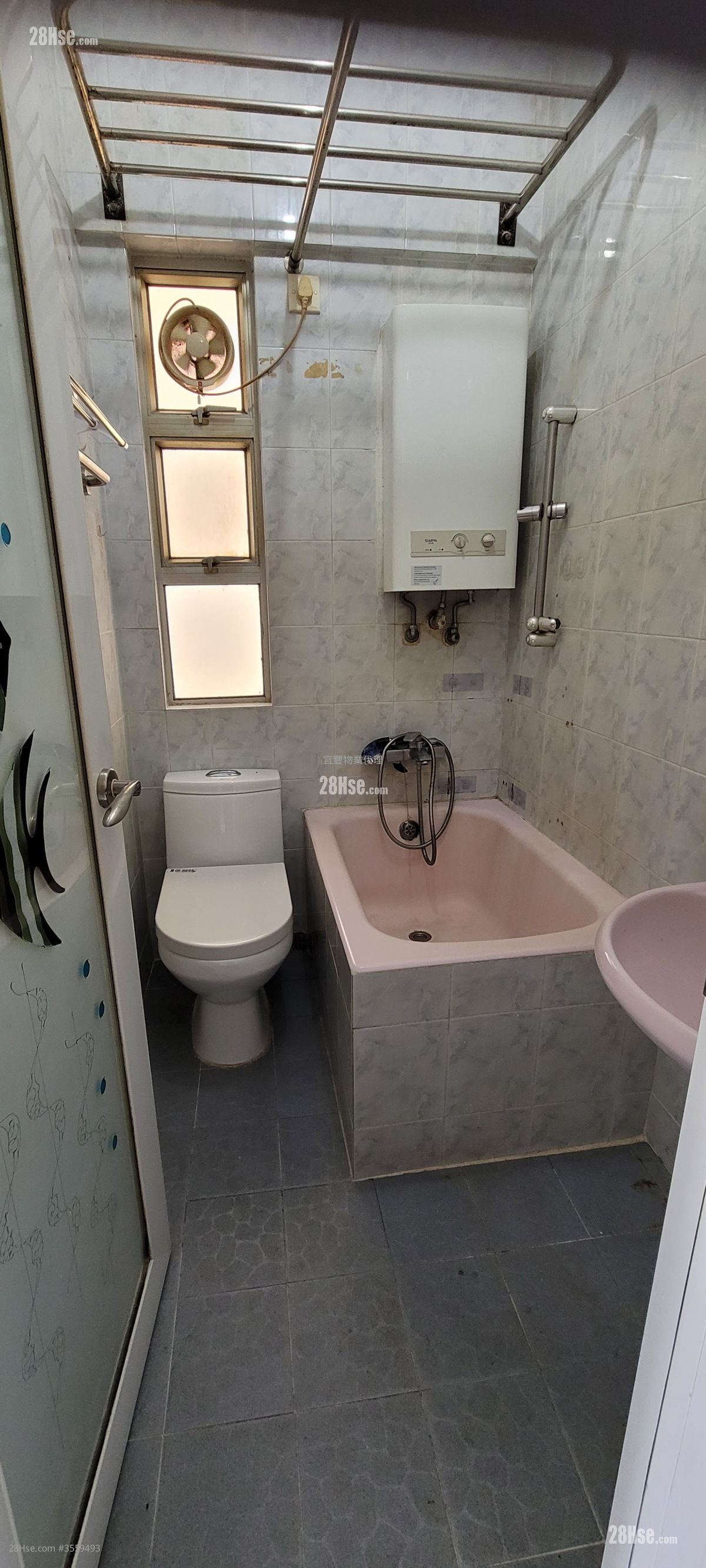 东蔚苑 售盘 2 房 , 1 浴室 318 平方尺