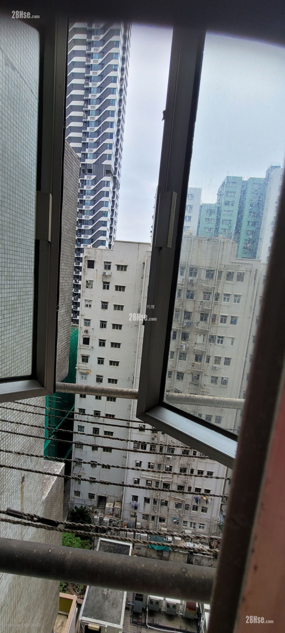 东蔚苑 售盘 2 房 , 1 浴室 318 平方尺