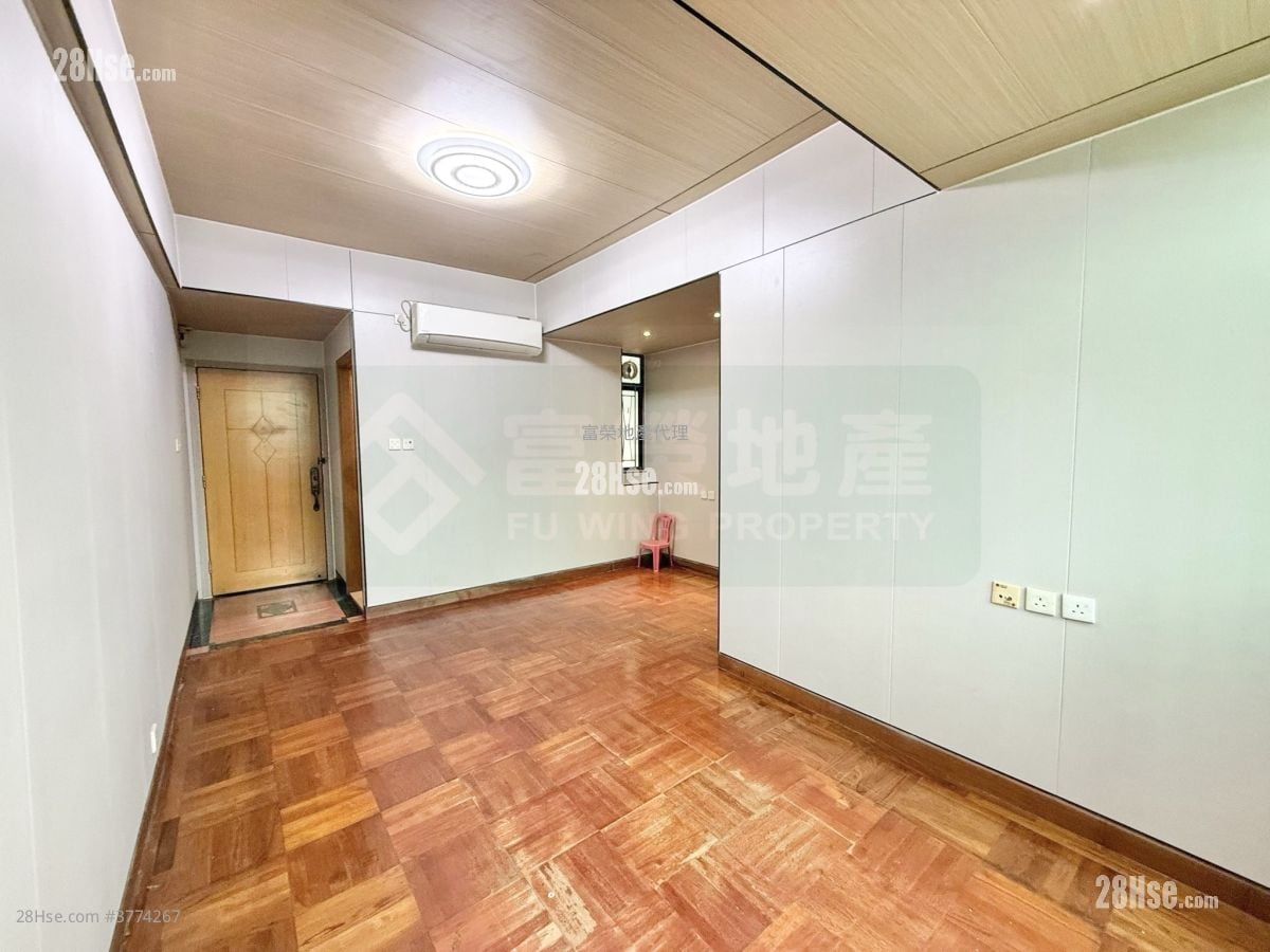 Ashfield House Sell 3 Bedrooms , 1 Bathroom 532 ft²